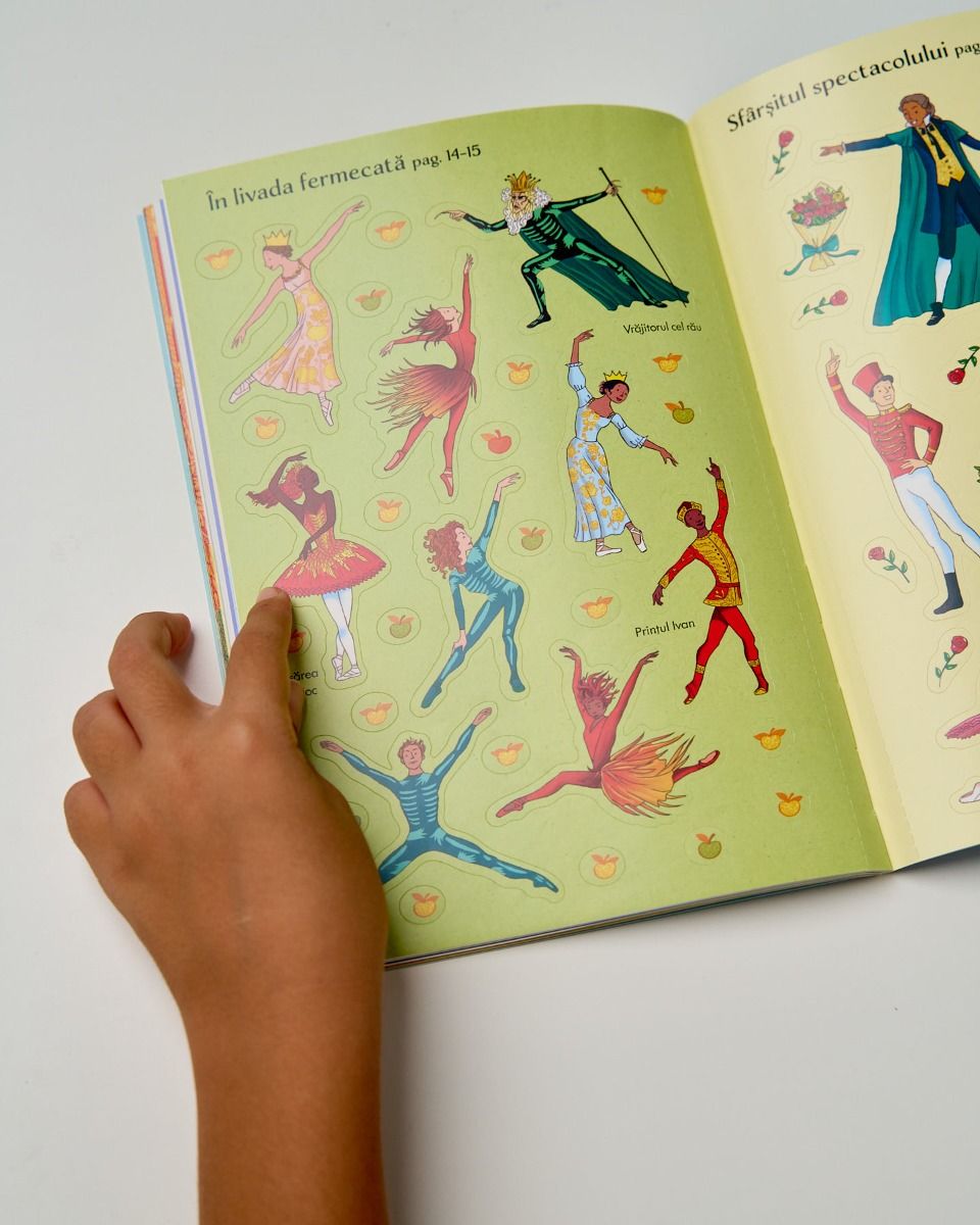 Carte Usborne pentru copii cu stickere autocolante in limba romana